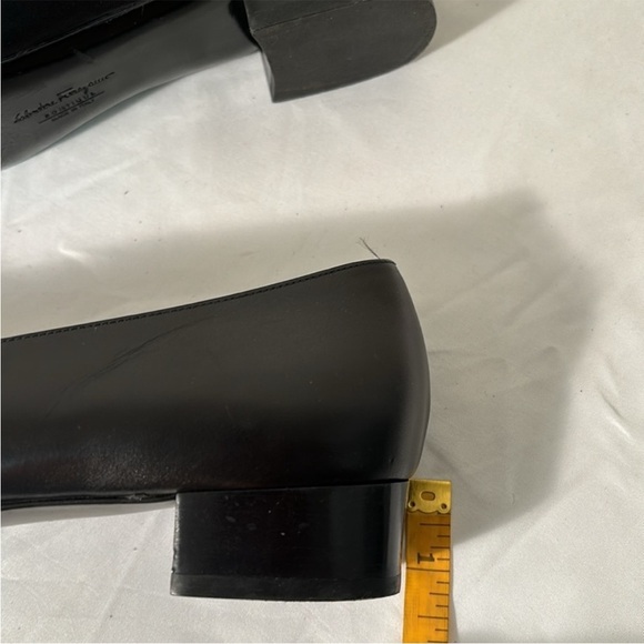 Salvatore Ferragamo Black Heels Timeless Elegance - Picture 6 of 7